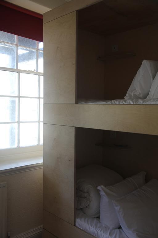 The Safehouse Hostel Cardiff Room photo